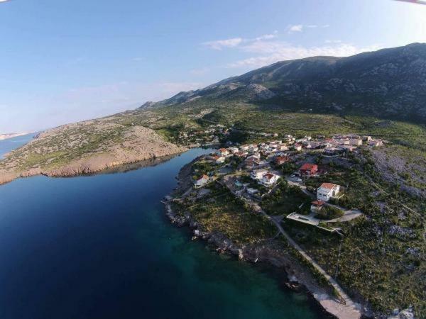 Apartmani Cesarica Karlobag Exteriör bild