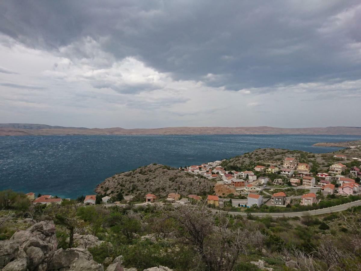 Apartmani Cesarica Karlobag Exteriör bild